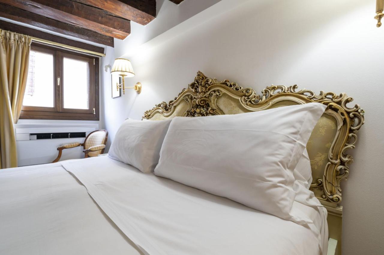 Gondola Luxury - Campo Santi Filippo E Giacomo By Wonderful Italy 베니스 외부 사진