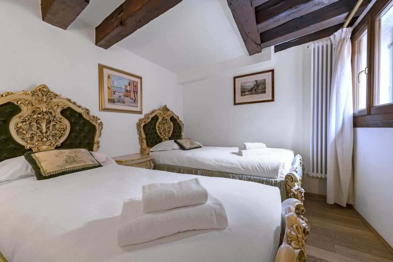 Gondola Luxury - Campo Santi Filippo E Giacomo By Wonderful Italy 베니스 외부 사진