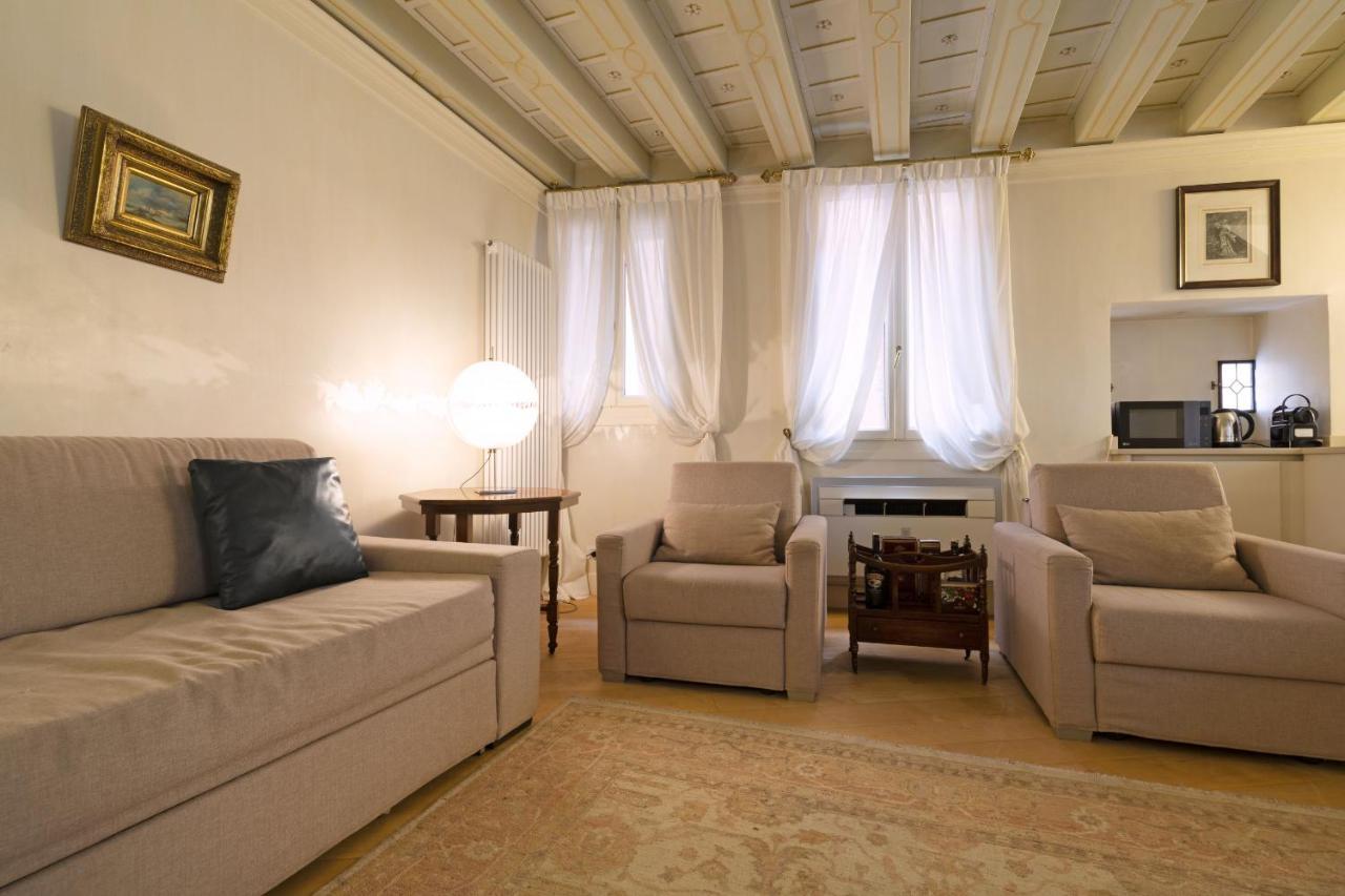 Gondola Luxury - Campo Santi Filippo E Giacomo By Wonderful Italy 베니스 외부 사진