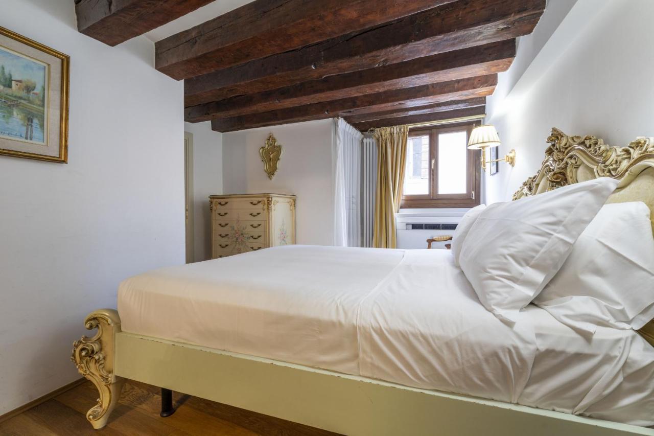 Gondola Luxury - Campo Santi Filippo E Giacomo By Wonderful Italy 베니스 외부 사진